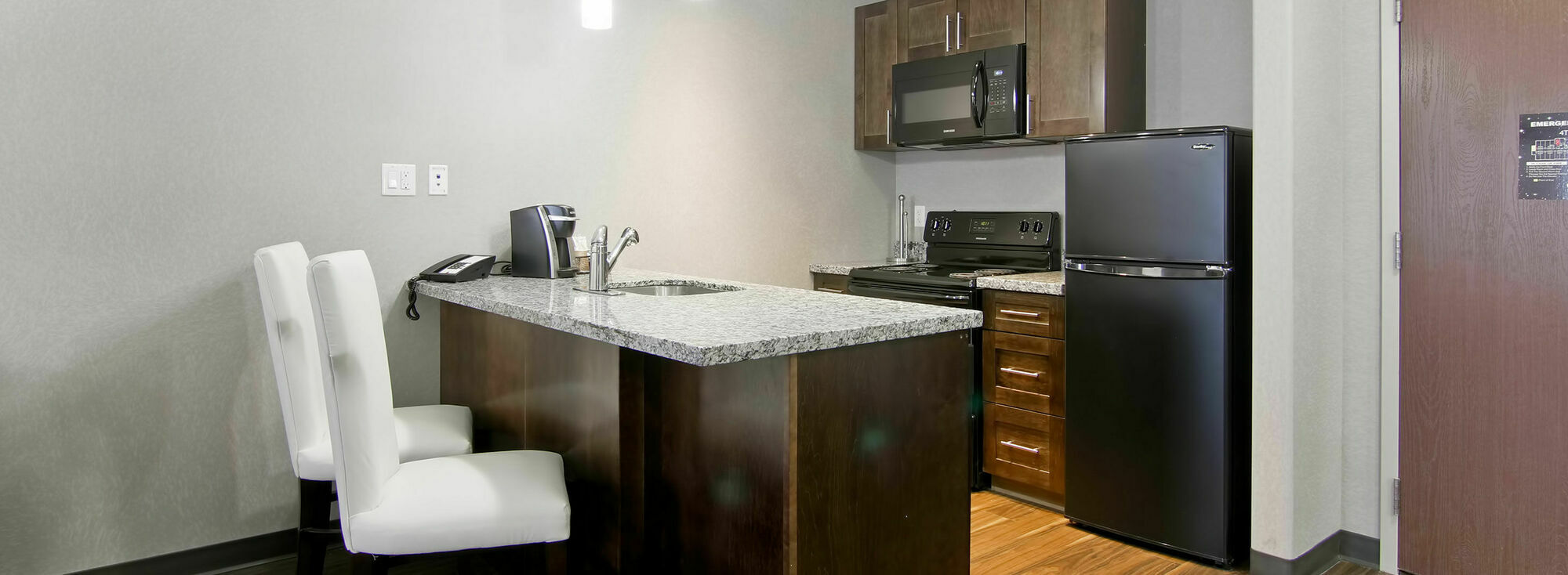 Home Inn & Suites Regina Airport المظهر الخارجي الصورة